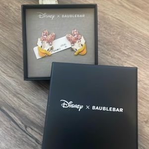 Disney Baublebar - Daisy Earrings